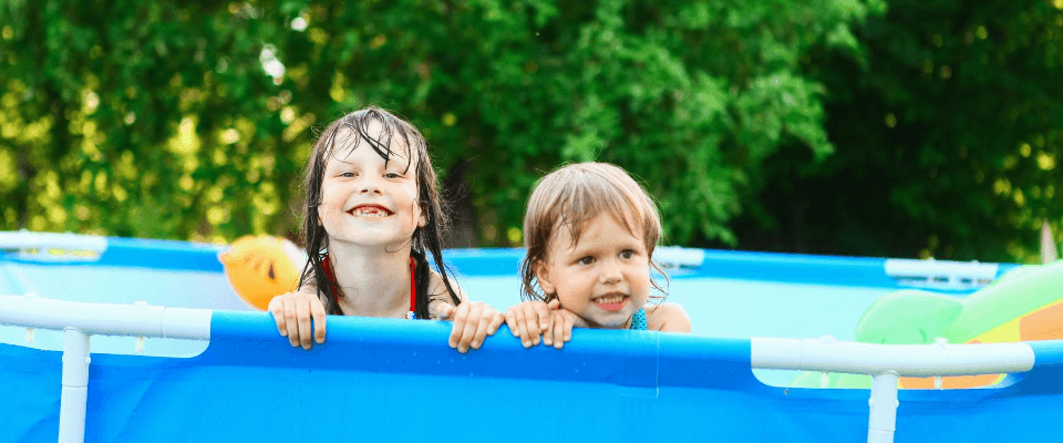 oplocení bazénu se vyplatí kvůli dětem 