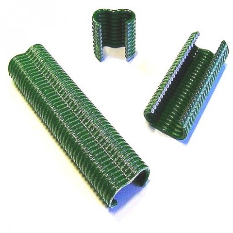 Svorky Zn + PVC 200 ks v zelené barvě pro montáž zahradního pletiva